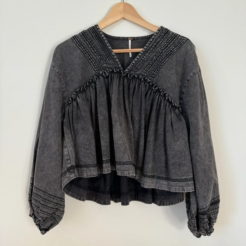 Free People Charlotte Gray Acid Denim Blouse Puff Sleeves XS Boho